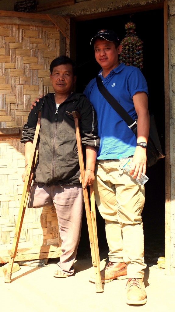 cambodia_amputee_assistance_theropy_peng