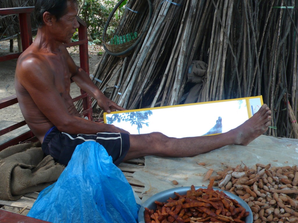 cambodia_amputee_assistance_theropy_590