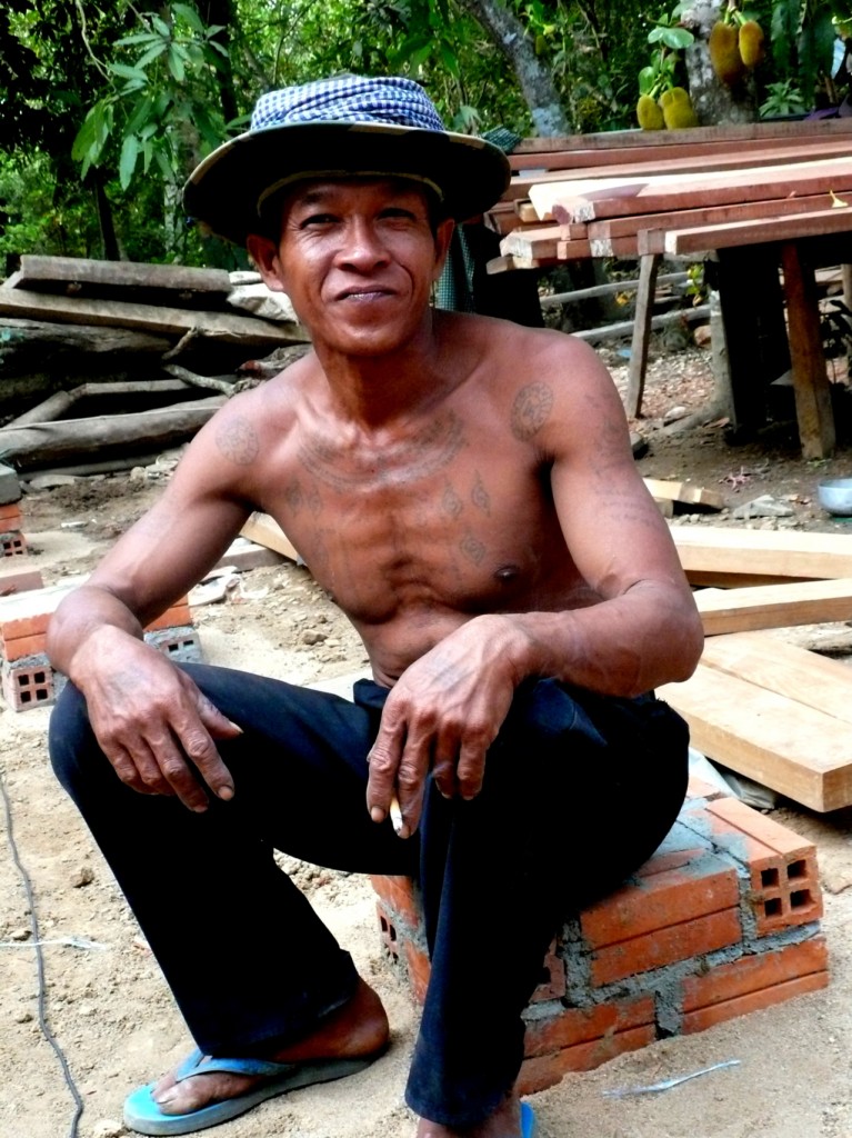 cambodia_amputee_assistance_theropy_595