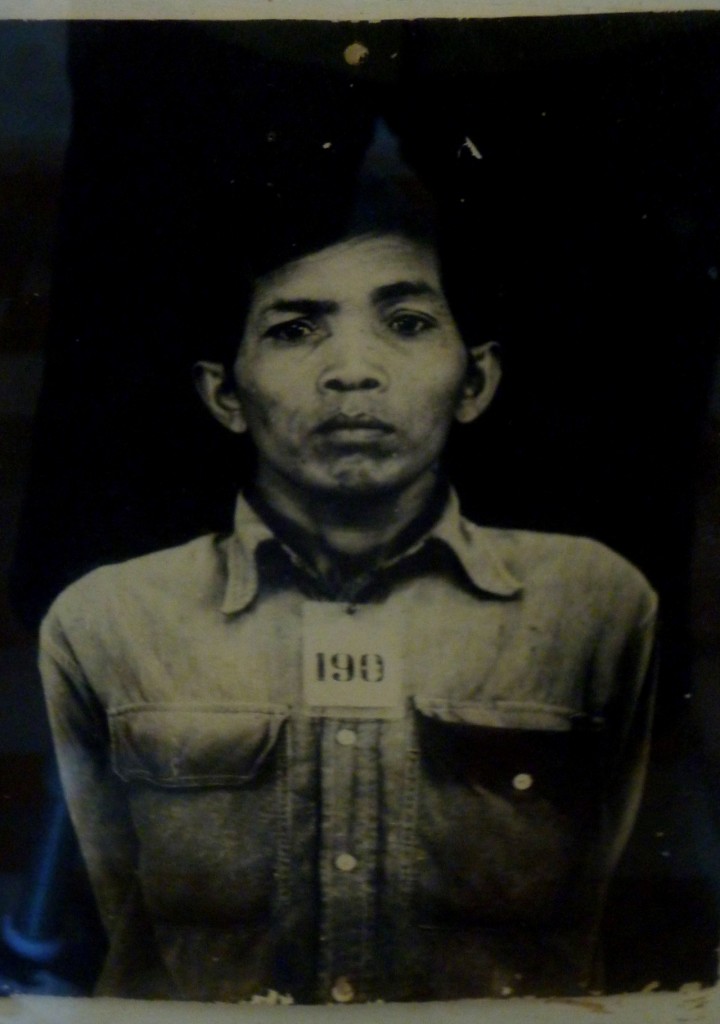 cambodia_amputee_assistance_theropy_625