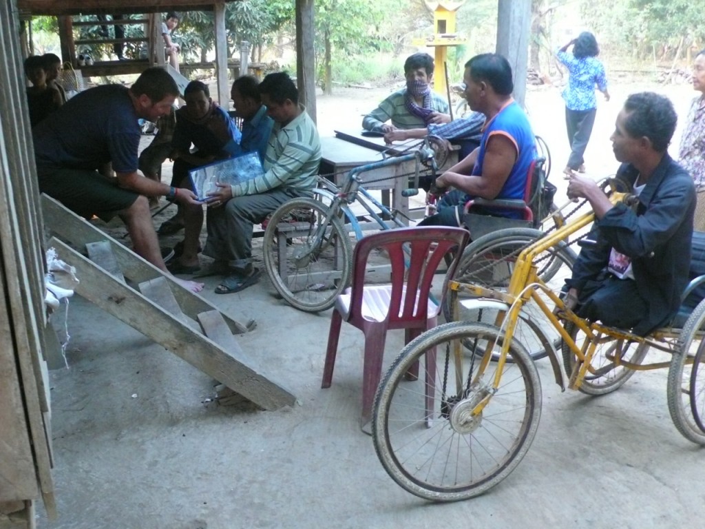 cambodia_amputee_assistance_theropy_745