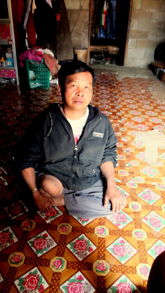 cambodia_amputee_assistance_theropy_peng2